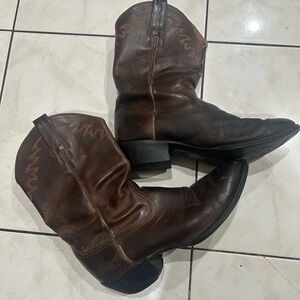 ARIAT Brown Leather Cowboy Boots